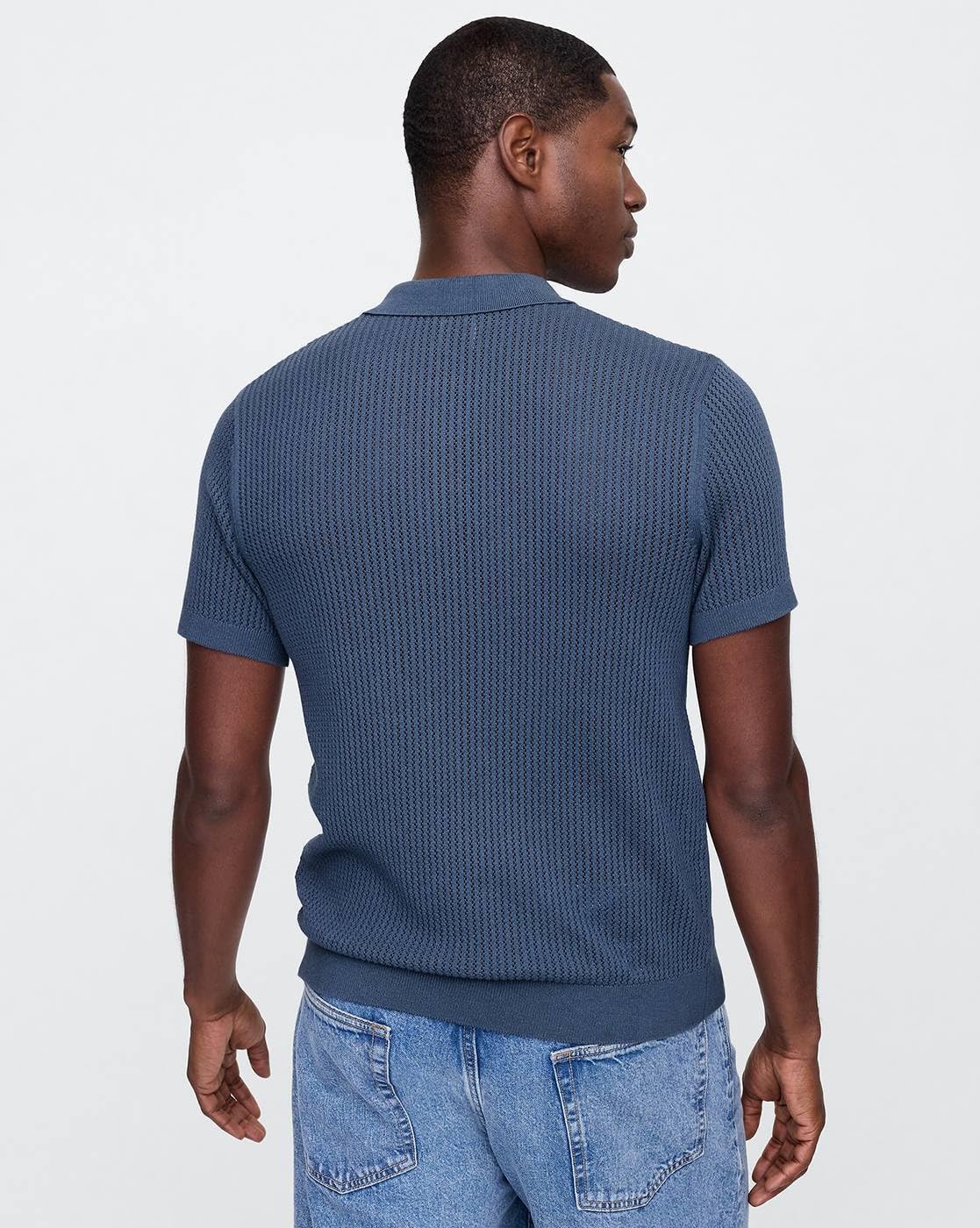 GAP Men's Solid Regular Fit T-Shirt (442711797_Indigo