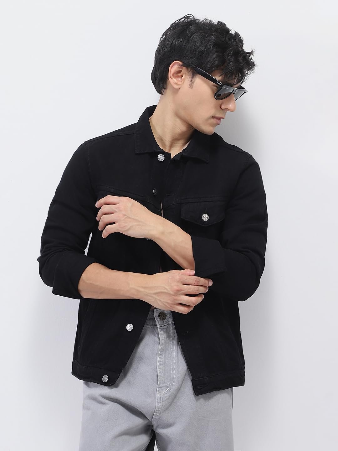 Men's Black Solid Regular Fit Washed Full Sleeve Denim Jacket (jakt-denim-black)