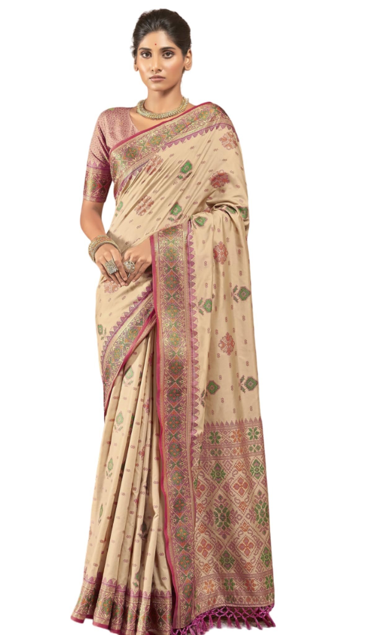 Women's Patola silk saree for Patola festival Wedding silk with rich pallu Design sarees for women with blouse piece (CREAM)