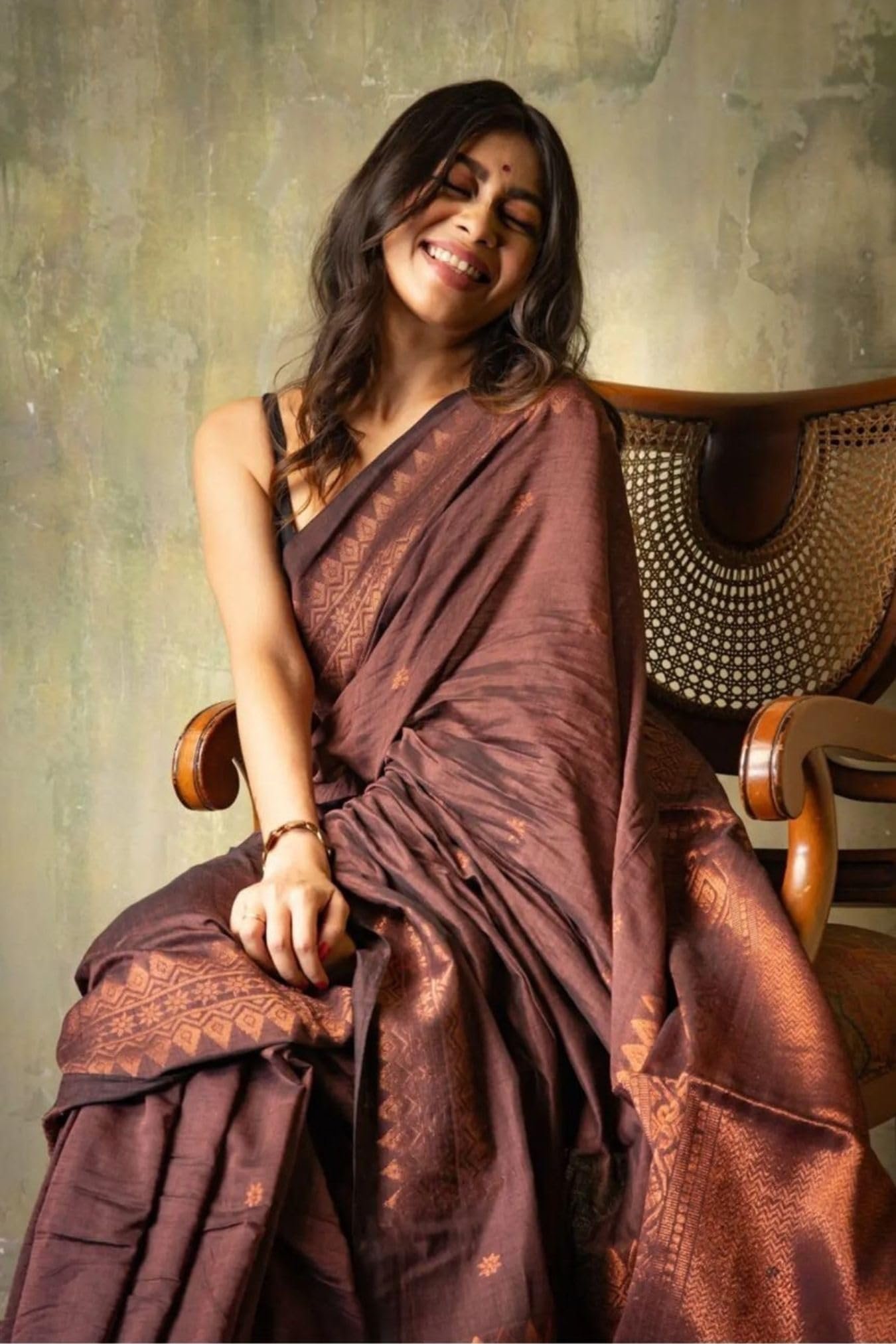 Women's Kanjivaram Pure Soft Silk Saree With Unstitched Blouse Piece (Brown)