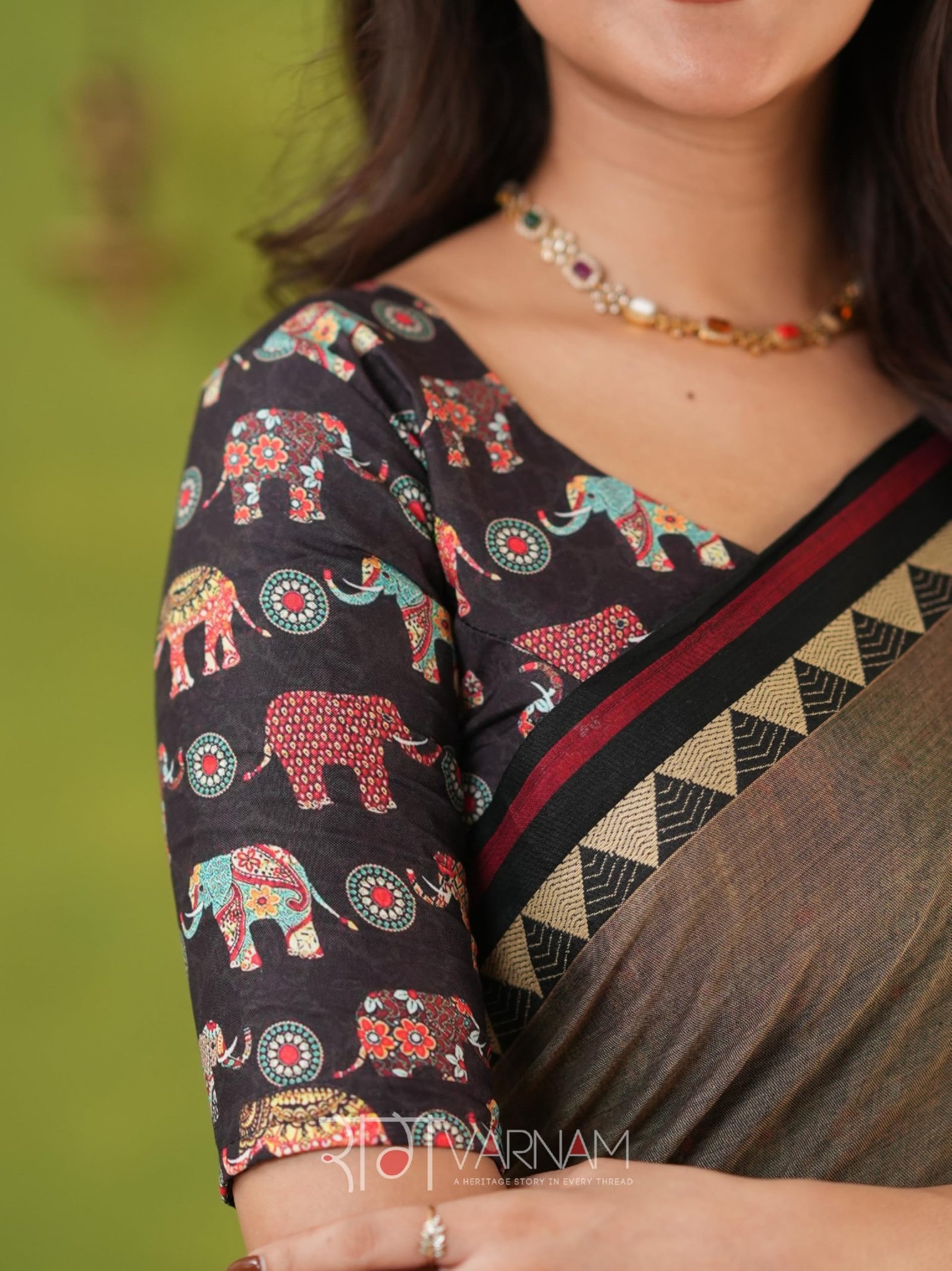 Traditional Cotton Khadi Handloom Saree, Brown with Geometric Border, Cotton Blend, Traditional Style, Rahina Model, Formal Wear (BROWN)