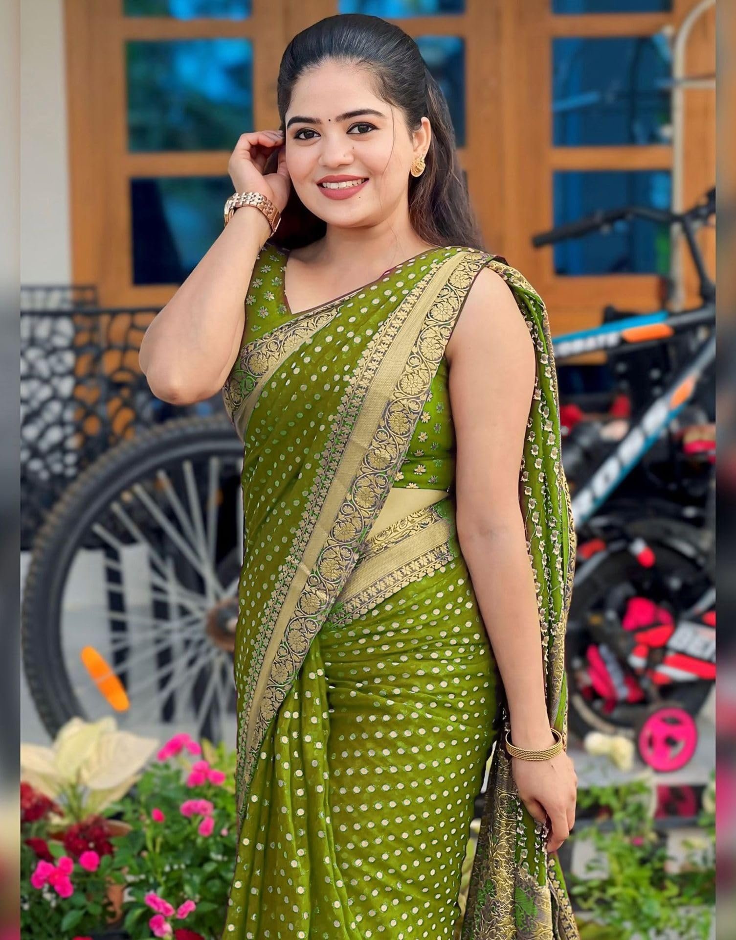 Women's Banarasi Saree Pure Kanjivaram Style Silk Saree With Blouse Piece for Wedding (MEHENDI)
