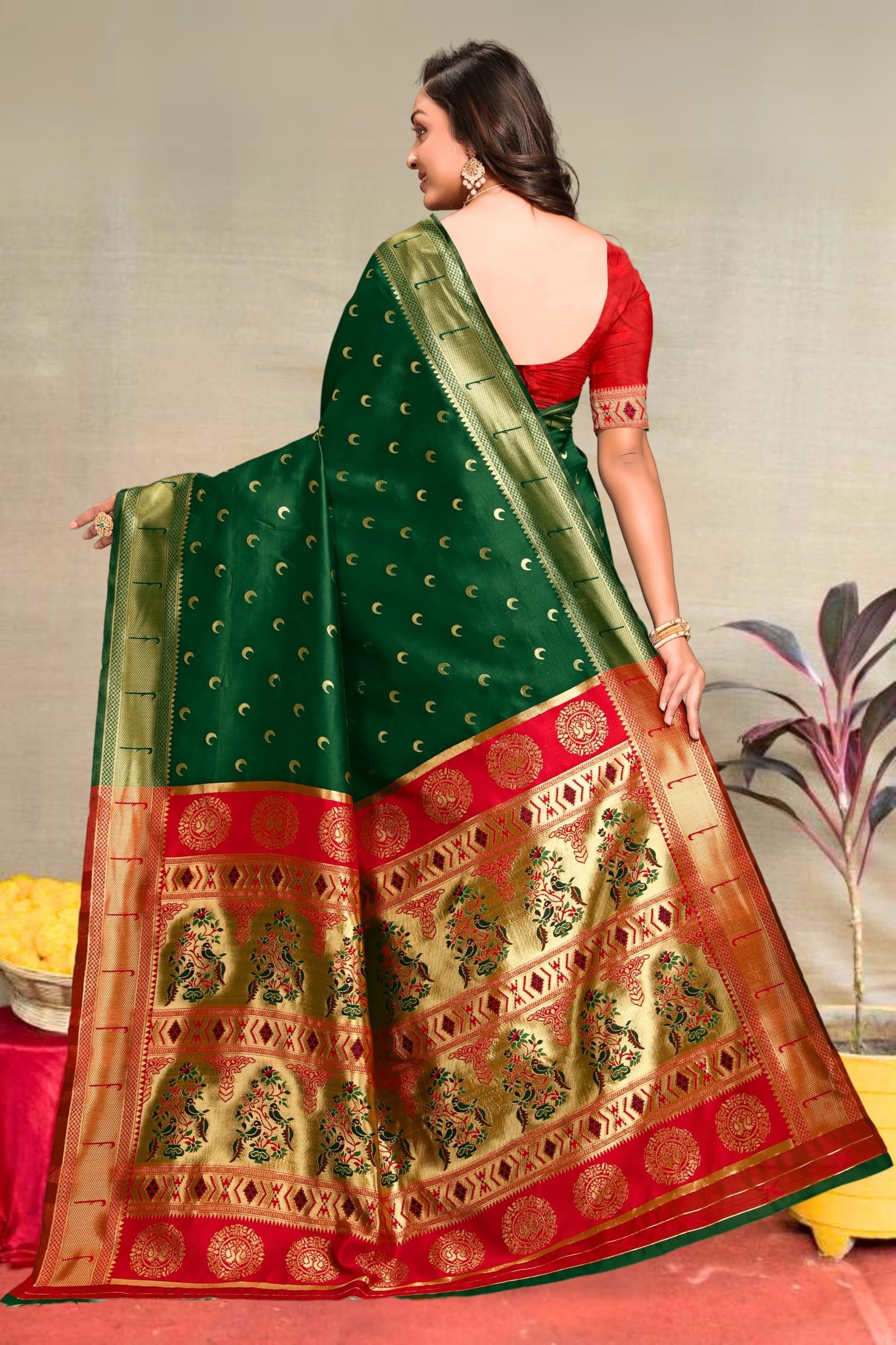 Women's Banarasi Saree Pure Kanjivaram Silk Saree Soft Design Wear Pattu Sarees Latest Cotton With Blouse Piece for Wedding sadi new ladies 2025 (Chand paithani) (Green-Red)